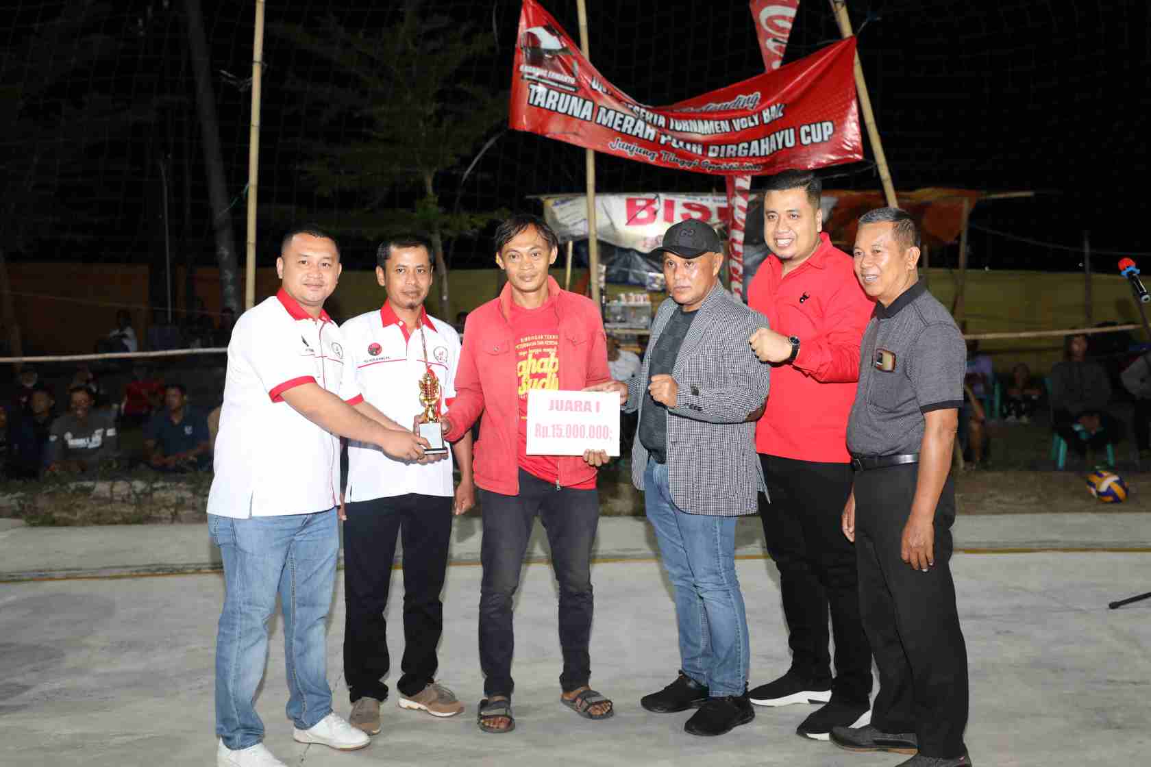 IMG-20231115-WA0047_vVkG3xgJ8E Bupati H. Nanang Ermanto Resmi Tutup Tournament Bola Voli Taruna Merah Putih Dirgahayu Cup