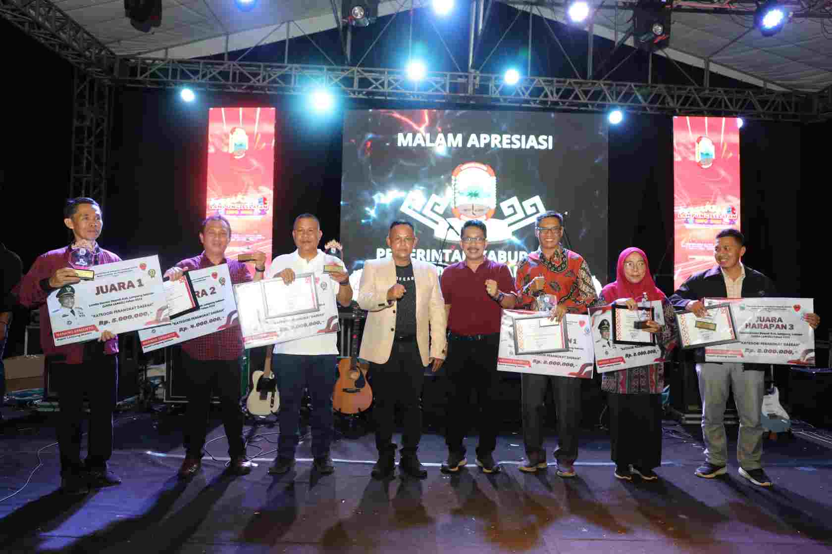 IMG-20231122-WA0082_mGxolkyK6Y BALITBANG Bagikan Juara LINDA, LOTEK TUNA Dan LKTI Dalam Rangka Meriahkan HUT Lampung Selatan Ke 67