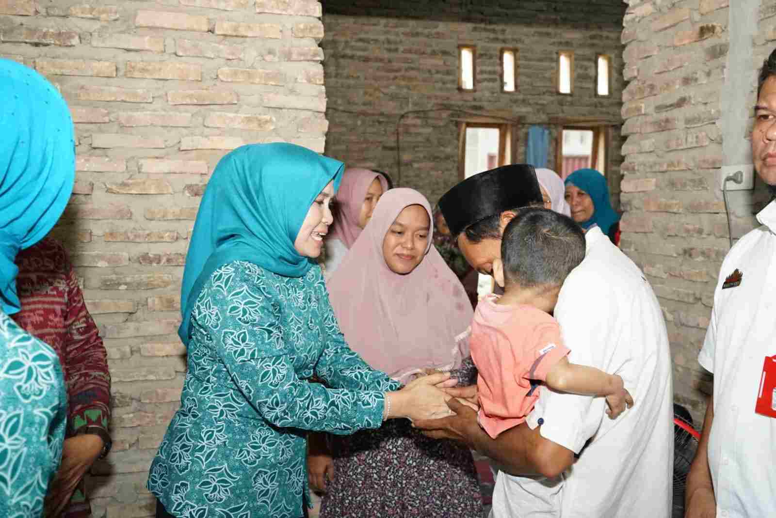 IMG-20231123-WA0020_JdwOU1gW7I Hj. Winarni Nanang Ermanto Kunjungi Ananda Taufik Warga Bakti Rasa