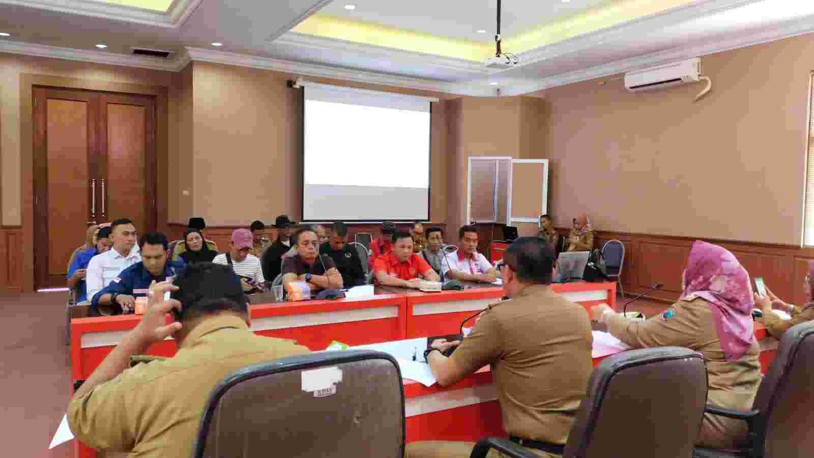 IMG-20231205-WA0009_glkg0XGH7u Kadis KOMINFO Lampung Selatan Pererat Tali Silahturahmi Dengan Media Di Lampung Selatan