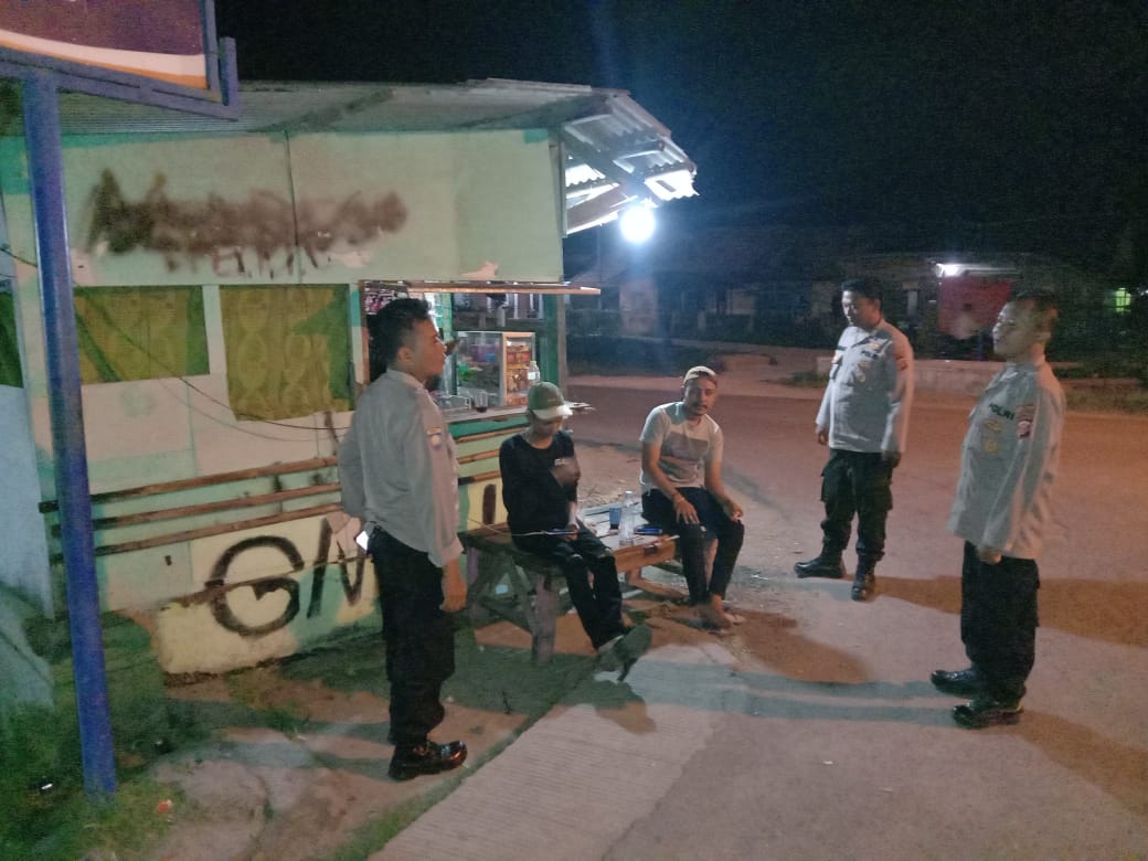 IMG-20240418-WA0084 Antisipasi Tawuran Anggota Polsek Pedes Tingkatkan Sambangi Ke Masyarakat
