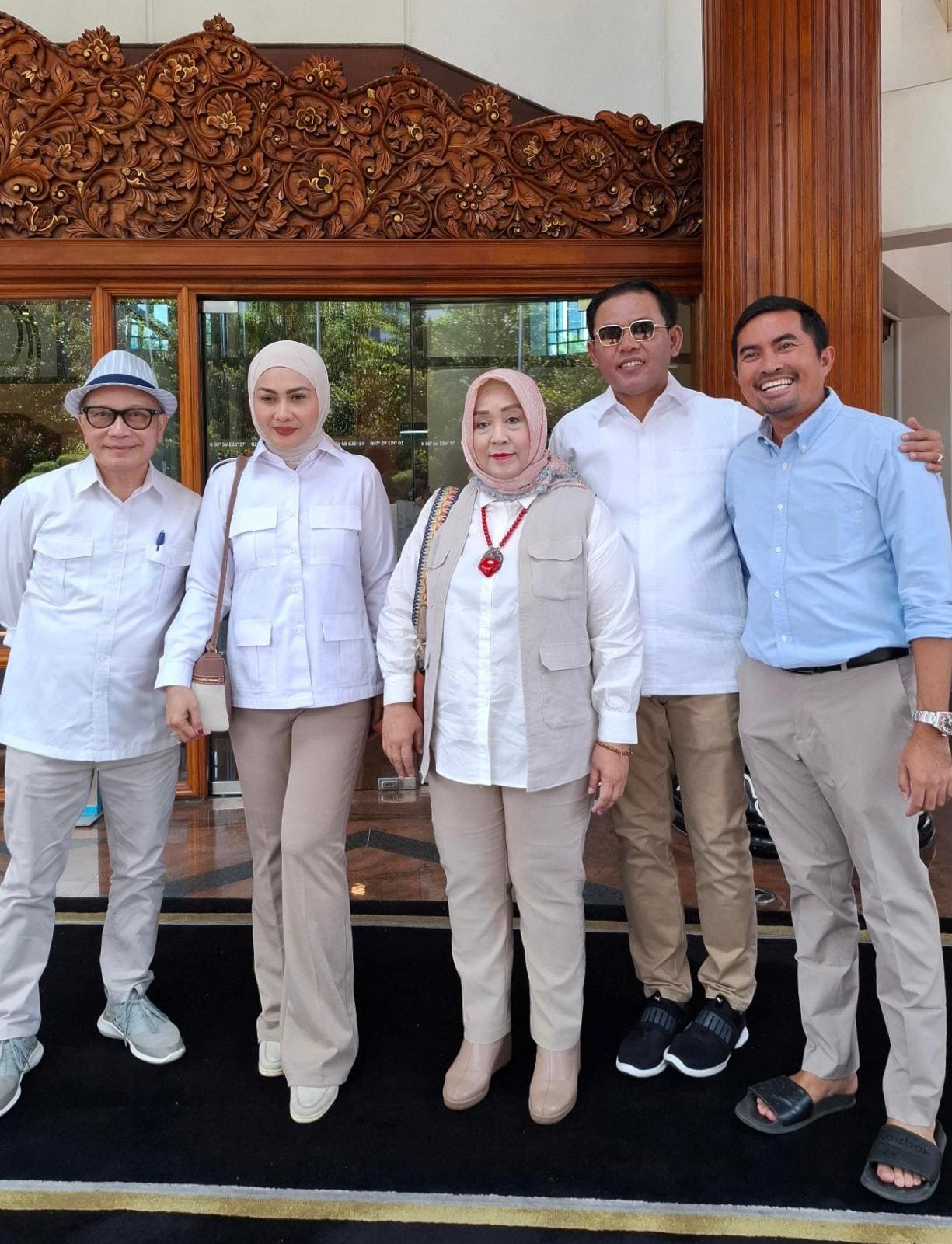 1000034075 Lia Aulia Ketua Srikandi TIM Pemenang Acep - Gina, Visi Dan Misi Acep Gina Selaras Dengan Visi Misinya Prabowo -Gibran 