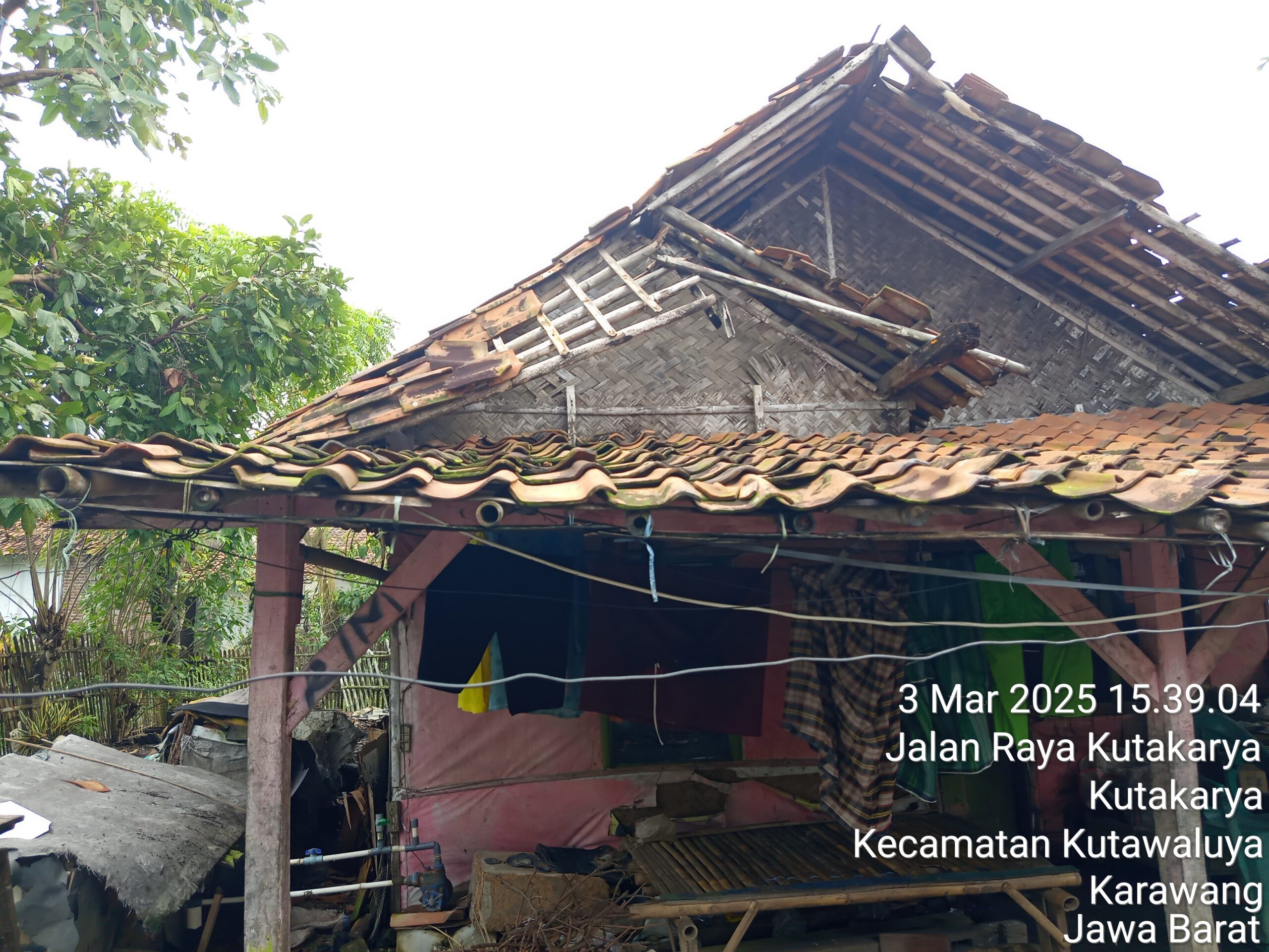 TimePhoto_20250303_153904-scaled Hampir Satu Tahun Sudah, Pengajuan Ingin Dapat Bantuan Rulahu Di Desa Kutakarya Kutawaluya Tidak Kunjung Tiba.