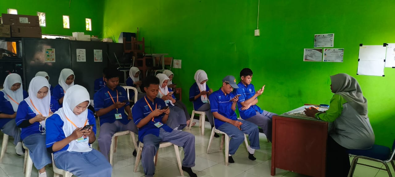 IMG-20250415-WA0063 SMKN 1 Tirtajaya Karawang Gelar Kegiatan UKK Tahun Ajaran 2024/2025