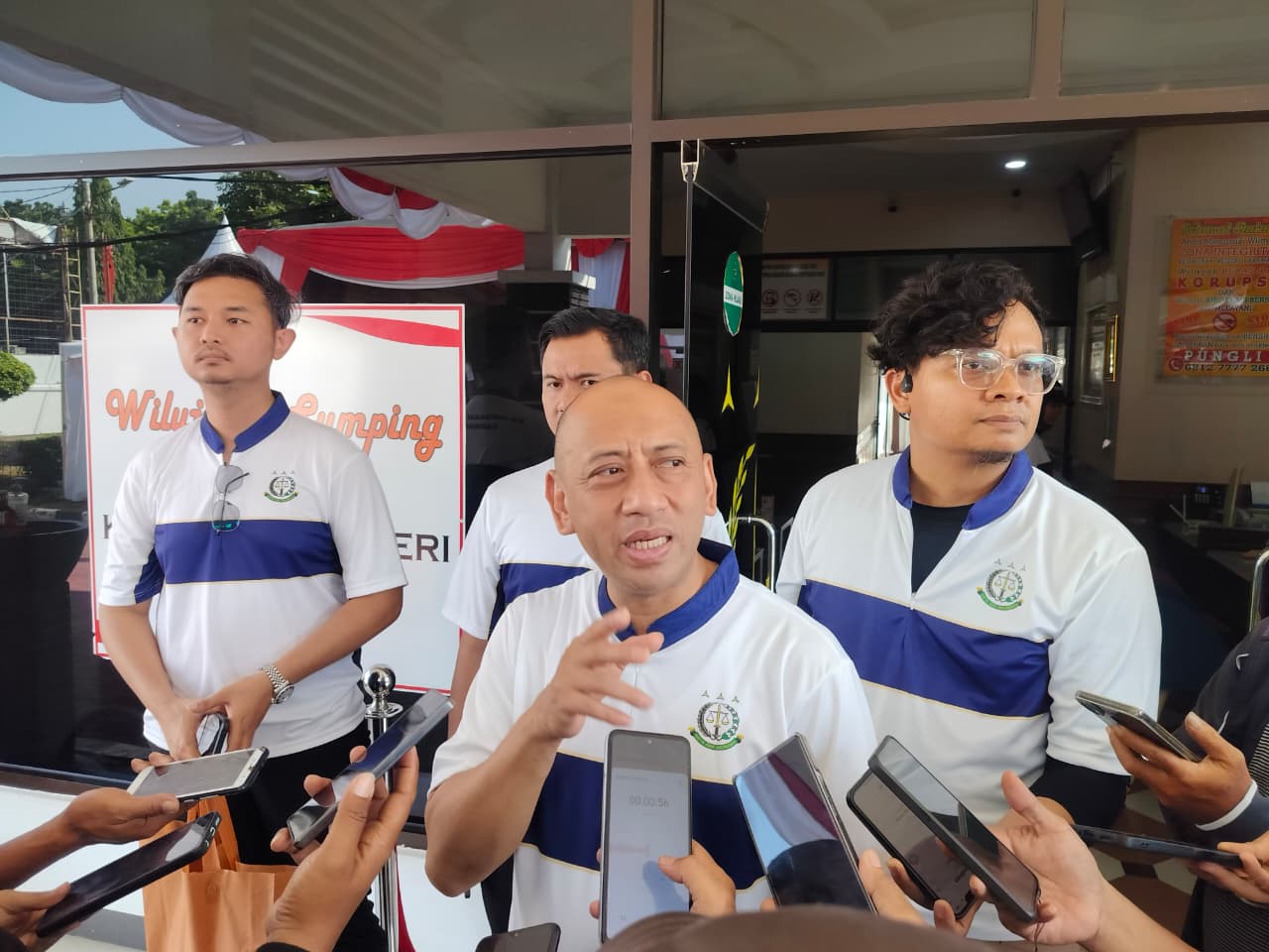 WhatsApp-Image-2025-08-29-at-09.30.20_0b4ce238 Bersama Difabel, Kejari Karawang Gelar Jalan Sehat dan Sunatan Massal Peringati Hari Lahir Kejaksaan ke-80